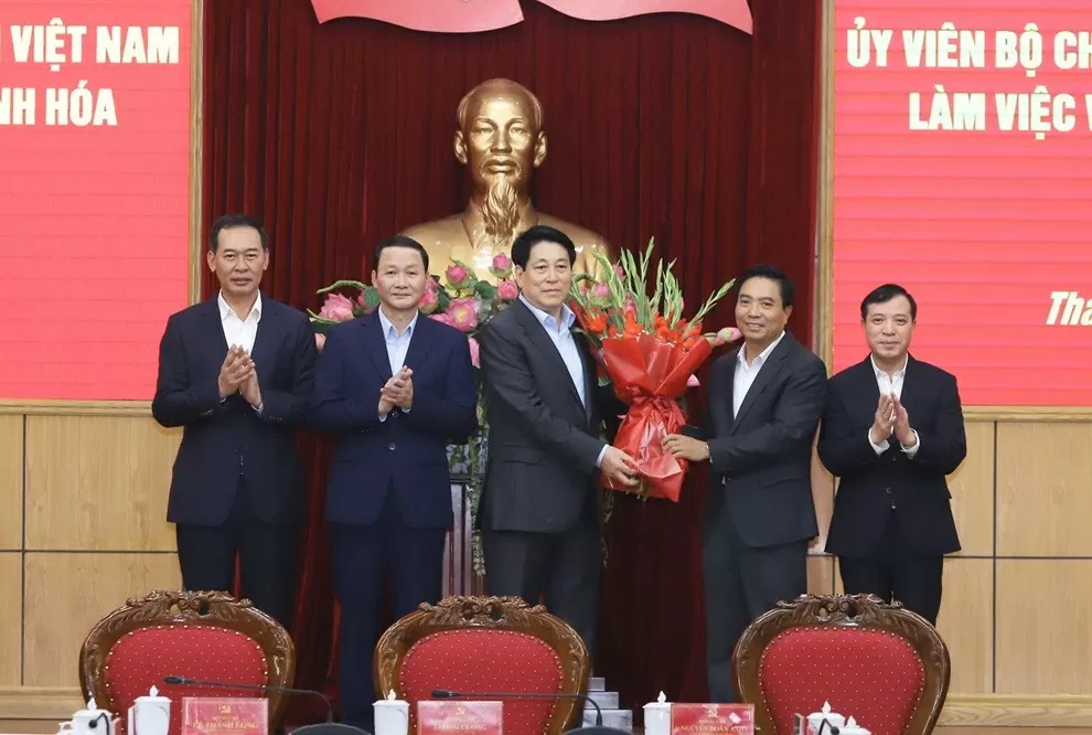 Chủ tịch nước Lương Cường làm việc với tỉnh Thanh Hoá Chủ tịch nước Lương Cường làm việc với tỉnh Thanh Hoá
