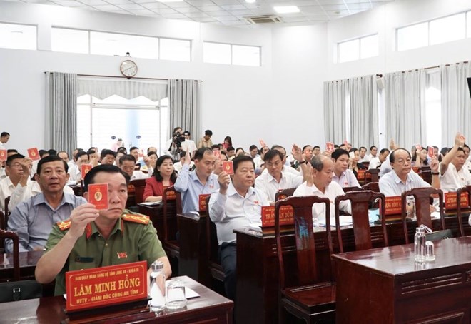 Long An tổng kết Nghị quyết số 18-NQ/TW trong tháng 12.2024