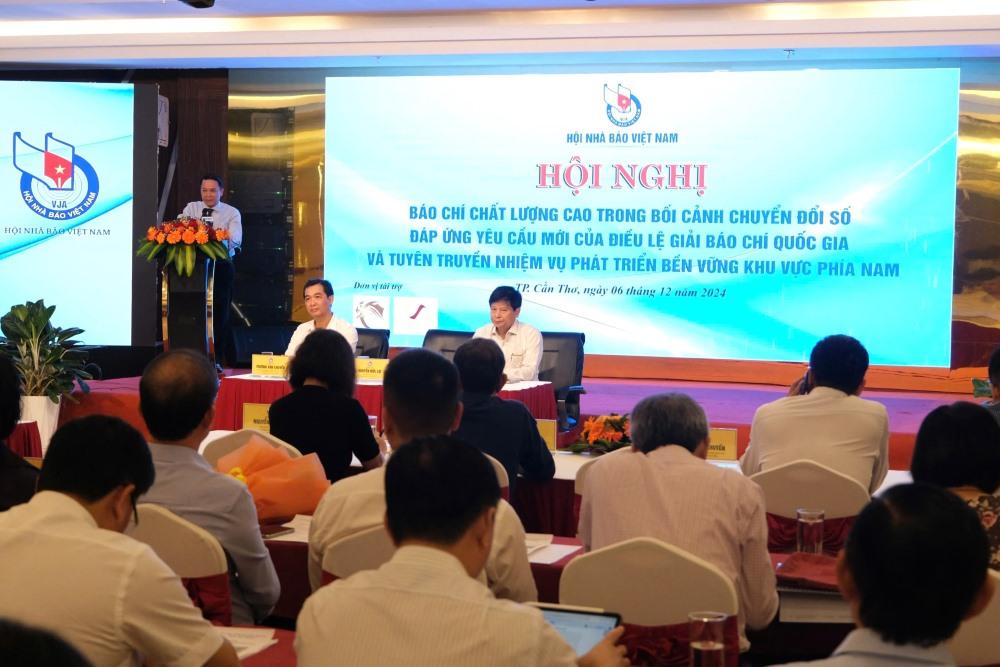 Toàn cảnh hội nghị