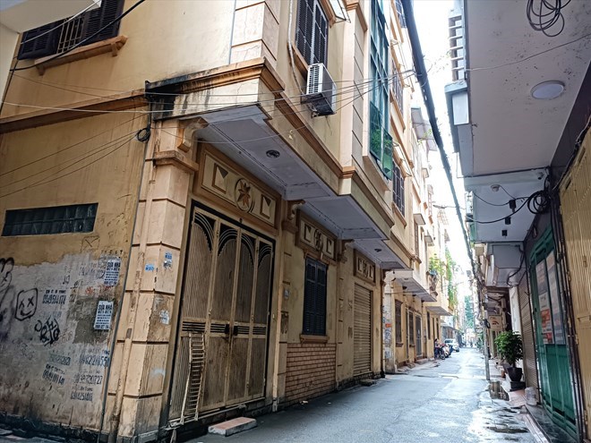 Nhà đầu tư