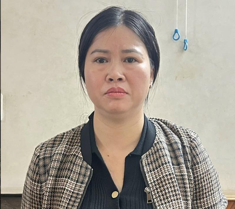 Phan Thị Thu Hà cầm đầu đường dây đánh bạc qua mạng, dưới hình thức lô đề. Ảnh: CACC