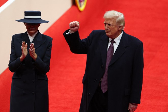 Ông Donald Trump tuyên bố thời kỳ hoàng kim cho nước Mỹ