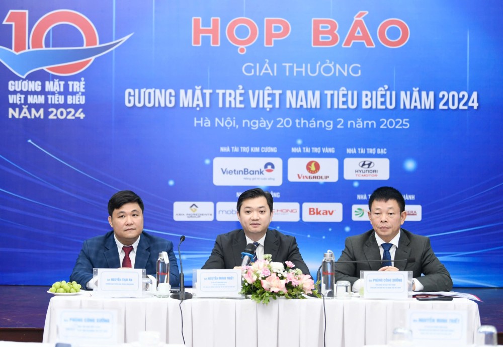 Toàn cảnh buổi họp báo về giải thưởng. Ảnh: Lưu Trinh