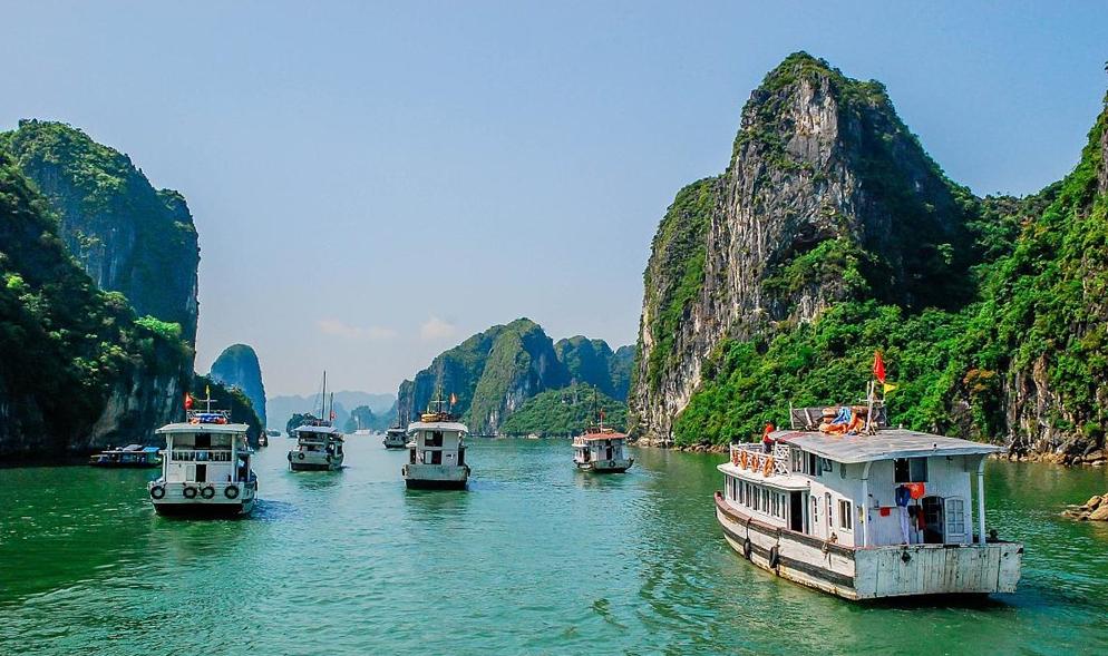 quang ninh bo sung phi tham quan vinh ha long siet chat quan ly tau ca nhac hinh 1