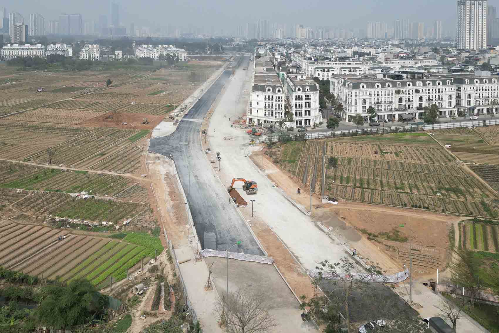 Đoạn cuối tuyến đang được đơn vị thi công hoàn thiện. Ảnh: Hữu Chánh