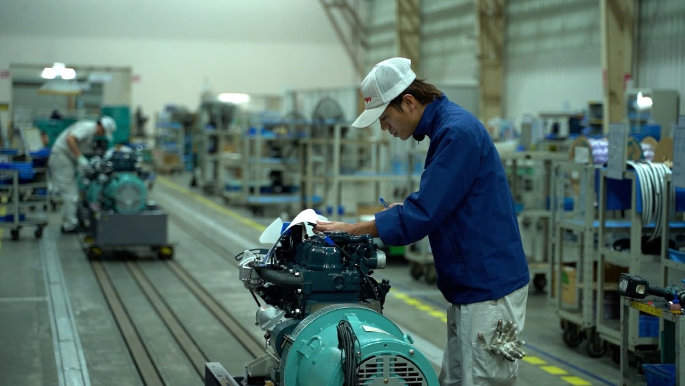 Công nhân đang làm việc tại Công ty TNHH Thương mại Denyo Việt Nam, Khu công nghiệp Thăng Long II, huyện Yên Mỹ, tỉnh Hưng Yên. Ảnh: Quỳnh Chi