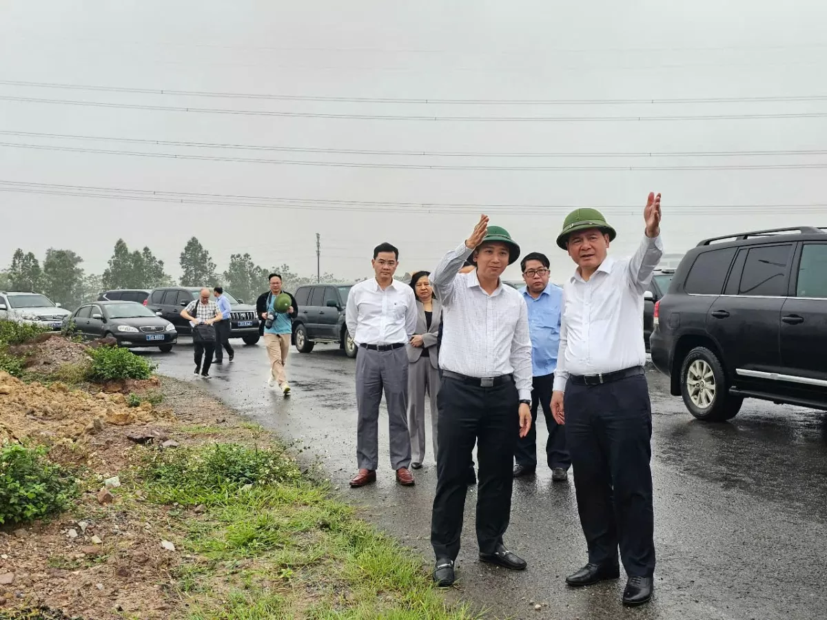 Bộ trưởng Nguyễn Hồng Diên làm việc với tỉnh Bắc Giang về giải pháp thúc đẩy phát triển Bộ trưởng Nguyễn Hồng Diên làm việc với tỉnh Bắc Giang về giải pháp thúc đẩy phát triển