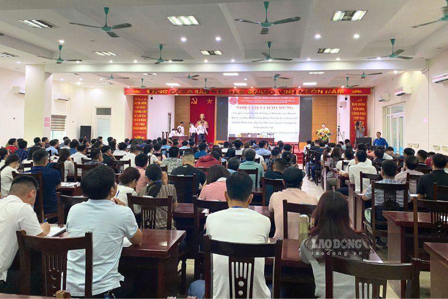 Cuộc đấu đã thu hút gần 175 khách hàng với 550 hồ sơ tham gia. Ảnh: Sơn Hải