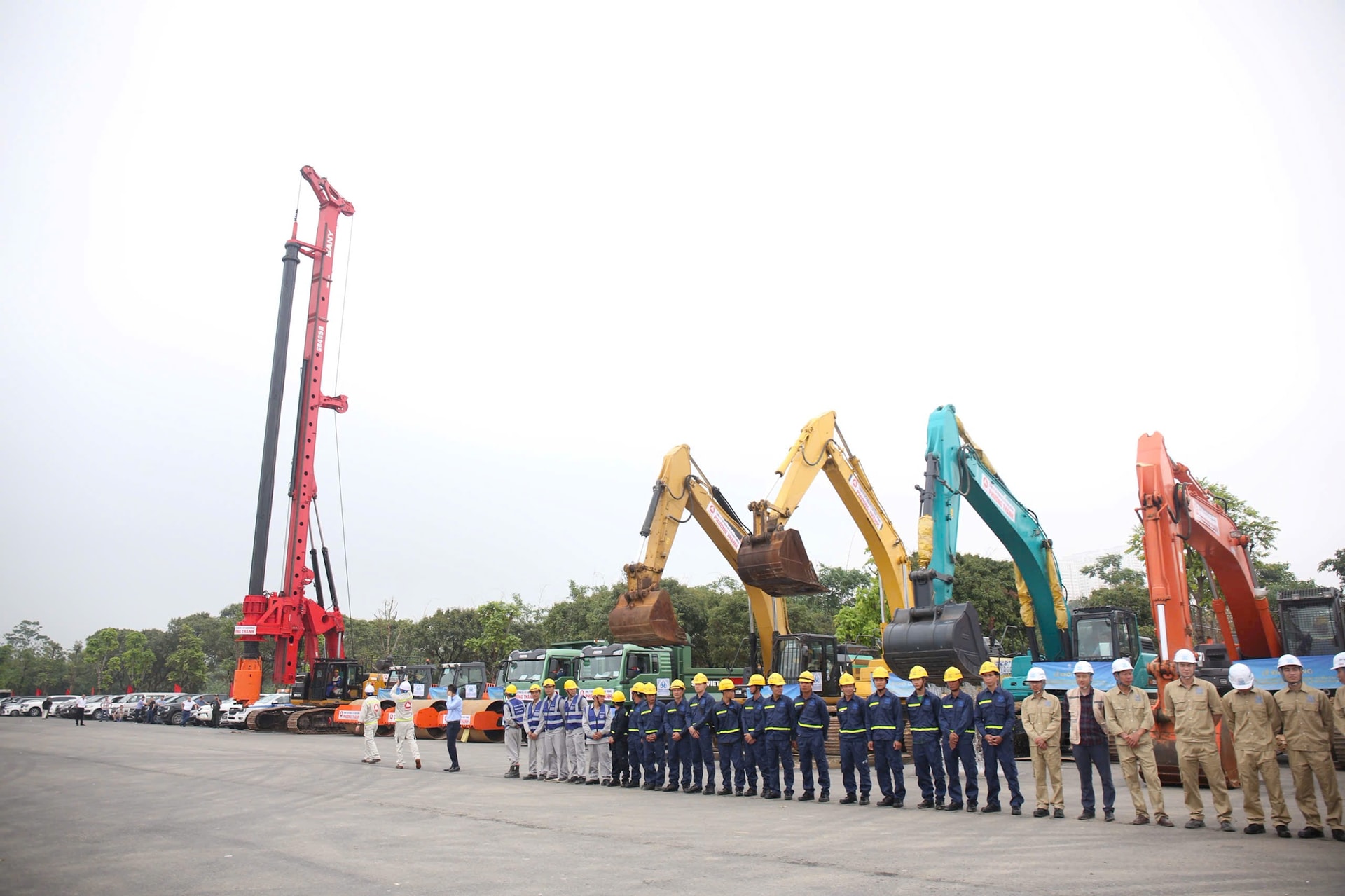 cac-nha-thau-tu-lien.jpg