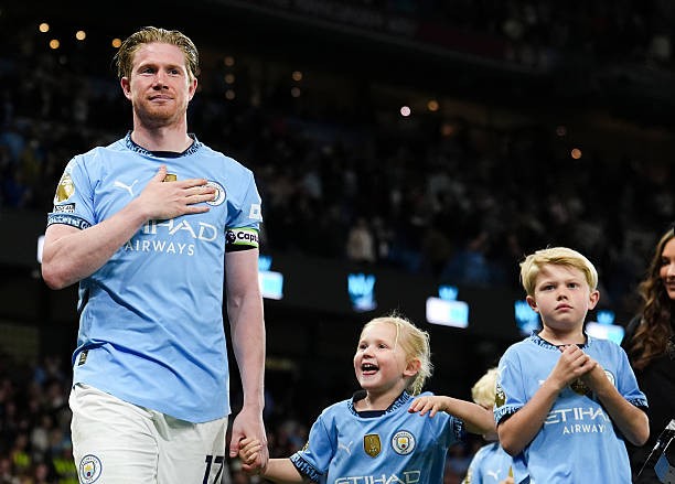 De Bruyne chính thức chia tay Man City sau mùa giải này