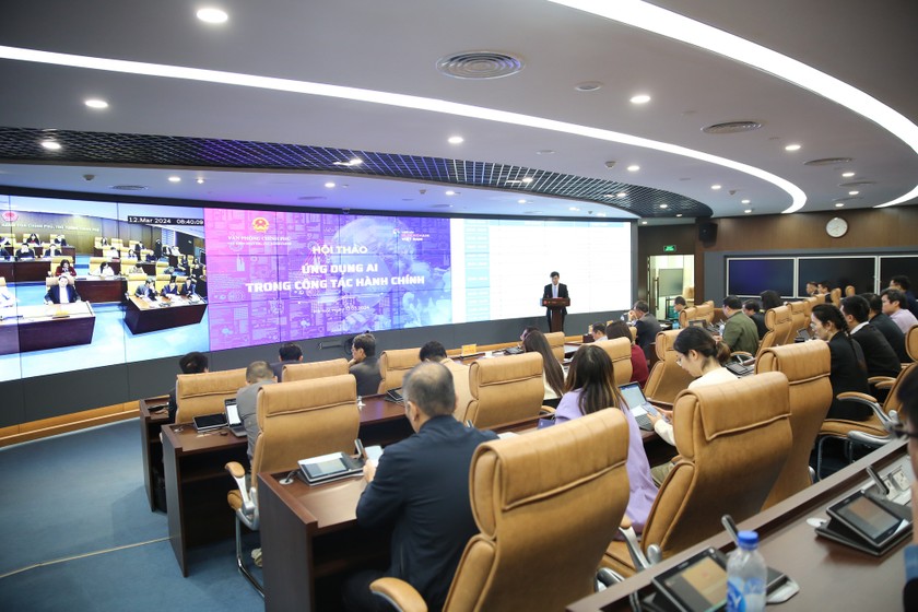Quang cảnh Hội thảo "Ứng dụng AI trong công tác hành chính" do Cục Kiểm soát thủ tục hành chính (Văn phòng Chính phủ) phối hợp với Hiệp hội Blockchain Việt Nam (VBA) tổ chức năm 2024. (Ảnh: VGP/Hoàng Giang).