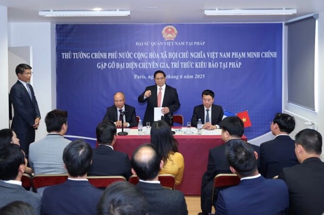 Thủ tướng kêu gọi chuyên gia kiều bào Pháp tham gia đào tạo 100 chuyên gia AI