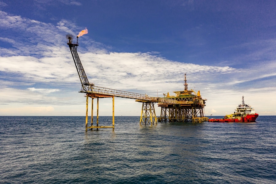 Giá xăng dầu hôm nay 23/6/2025: Giá dầu có thể tăng vọt?