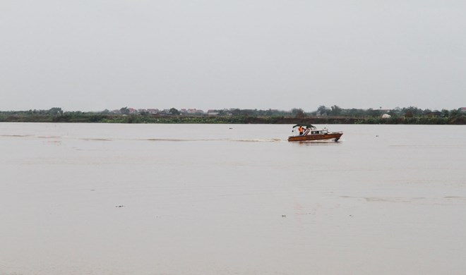Bắc Ninh phát động báo động số 2 trên triền sông Cầu