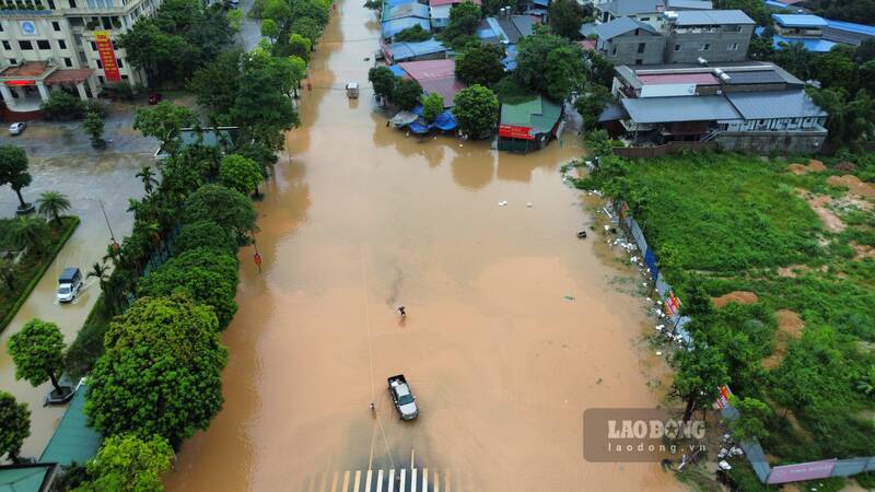 Khu ĐH Thái Nguyên thường xuyên ngập úng. Ảnh: Lam Thanh