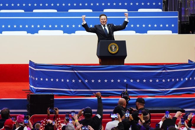 Ông Trump nói Elon Musk gây thảm họa khi lập Đảng nước Mỹ