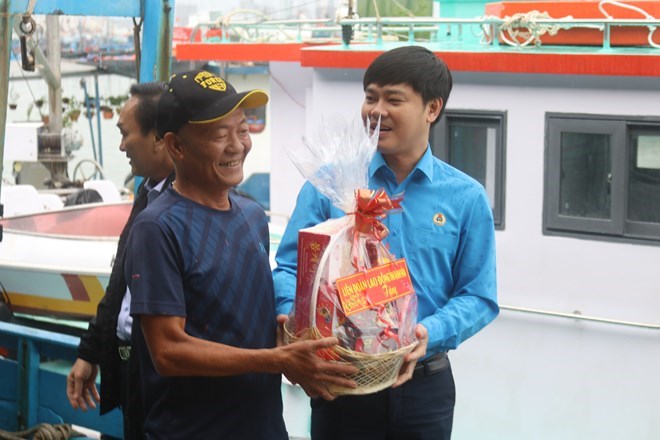 Khánh Hòa đề xuất hỗ trợ 18,5 tỉ đồng cước thuê bao giám sát hành trình tàu cá