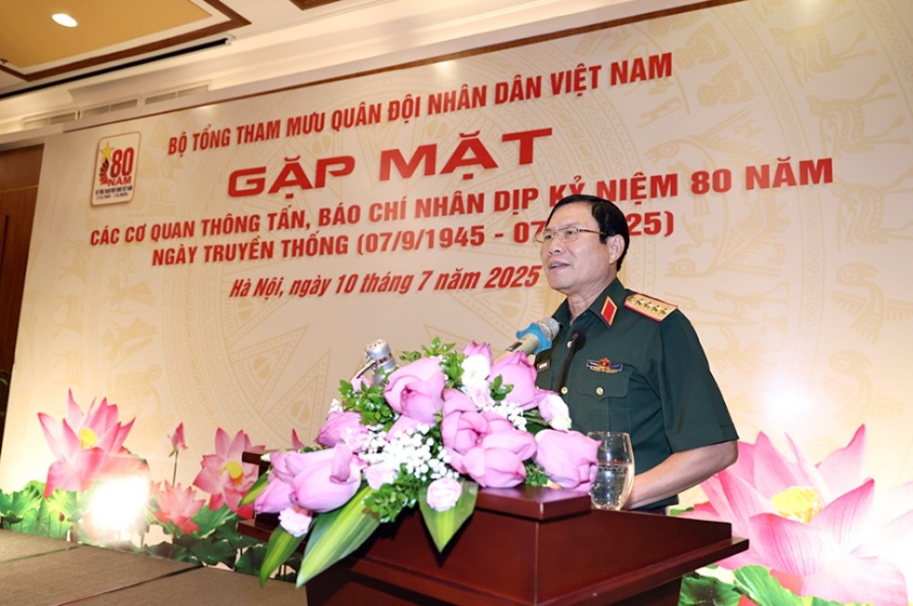 Đại tướng Nguyễn Tân Cương cho hay, sẽ có các khối đi bộ, khối xe tăng, khối trên trời, dưới nước trong cuộc diễu binh, diễu hành Kỷ niệm 80 năm Quốc khánh. Ảnh: Bộ Quốc phòng.