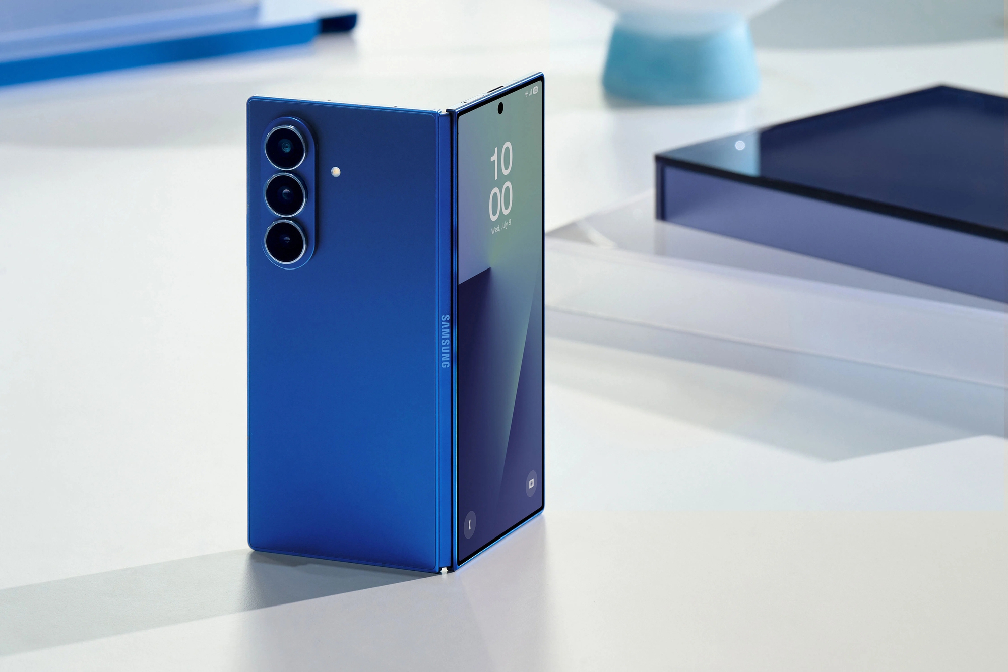 Phone Arena: Hệ sinh thái Samsung chưa bao giờ