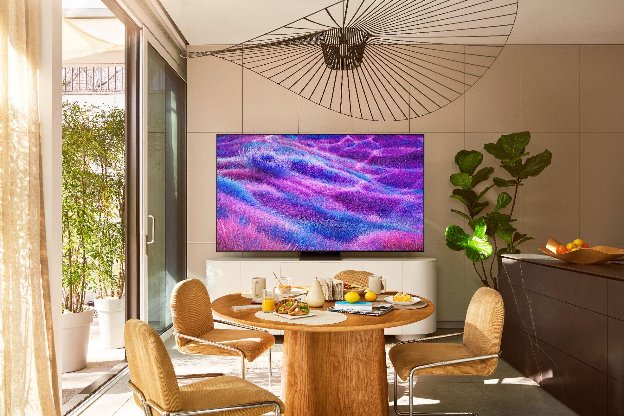 Đây là hai mẫu AI TV cao cấp, thông minh nhưng vô cùng hợp túi tiền người Việt- Ảnh 1. Đây là hai mẫu AI TV cao cấp, thông minh nhưng vô cùng hợp túi tiền người Việt- Ảnh 1.
