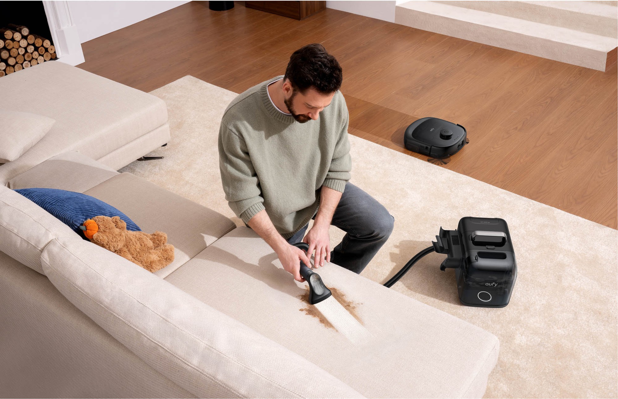 eufy ra mắt robot hút bụi 3 trong 1 đầu tiên tại Việt Nam, tích hợp cả máy hút cầm tay FlexiOne- Ảnh 2. eufy ra mắt robot hút bụi 3 trong 1 đầu tiên tại Việt Nam, tích hợp cả máy hút cầm tay FlexiOne- Ảnh 2.