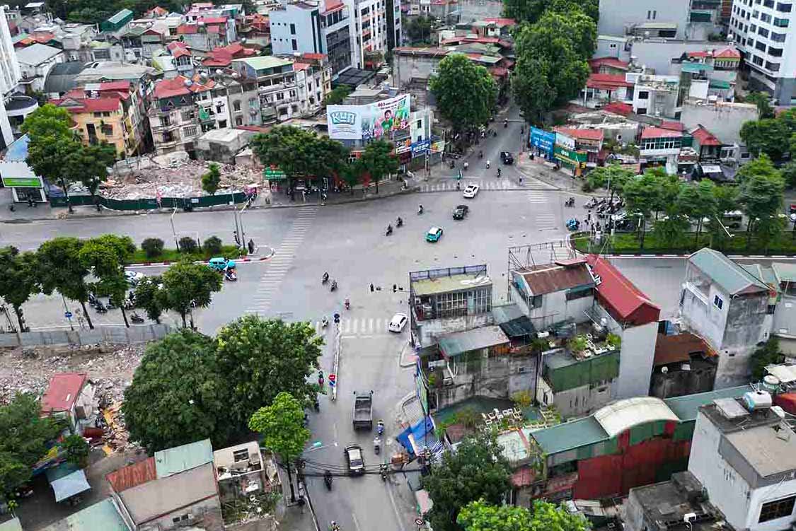 Nút giao Nguyễn Chí Thanh - Đê La Thành nhìn từ trên cao. Ảnh: Sóng Hữu