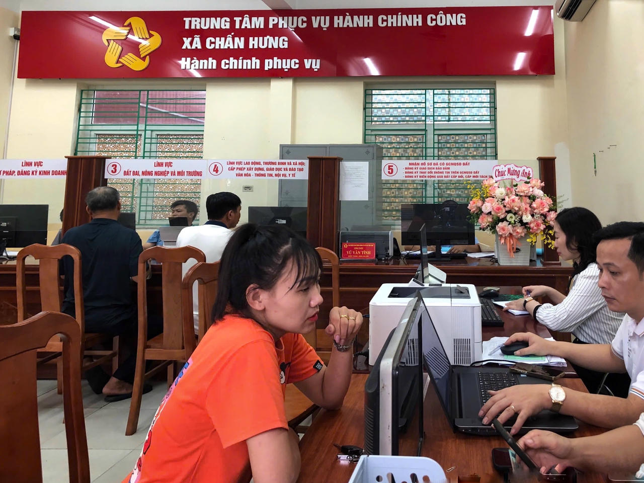 UBND TP Hải Phòng yêu cầu hoàn thành luân chuyển nội bộ cấp xã trước ngày 16/8/2025, đối với các cơ quan, đơn vị trước ngày 28/8/2025.