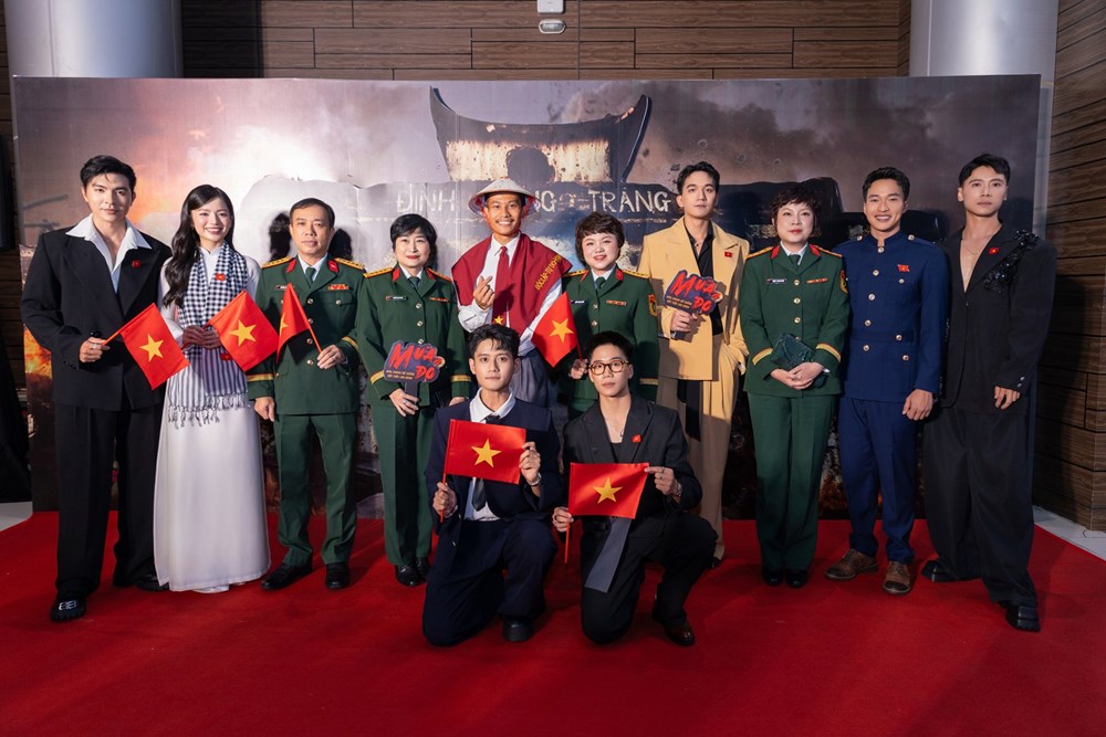 Lan tỏa ngay trong buổi công chiếu đầu tiên - ảnh 6