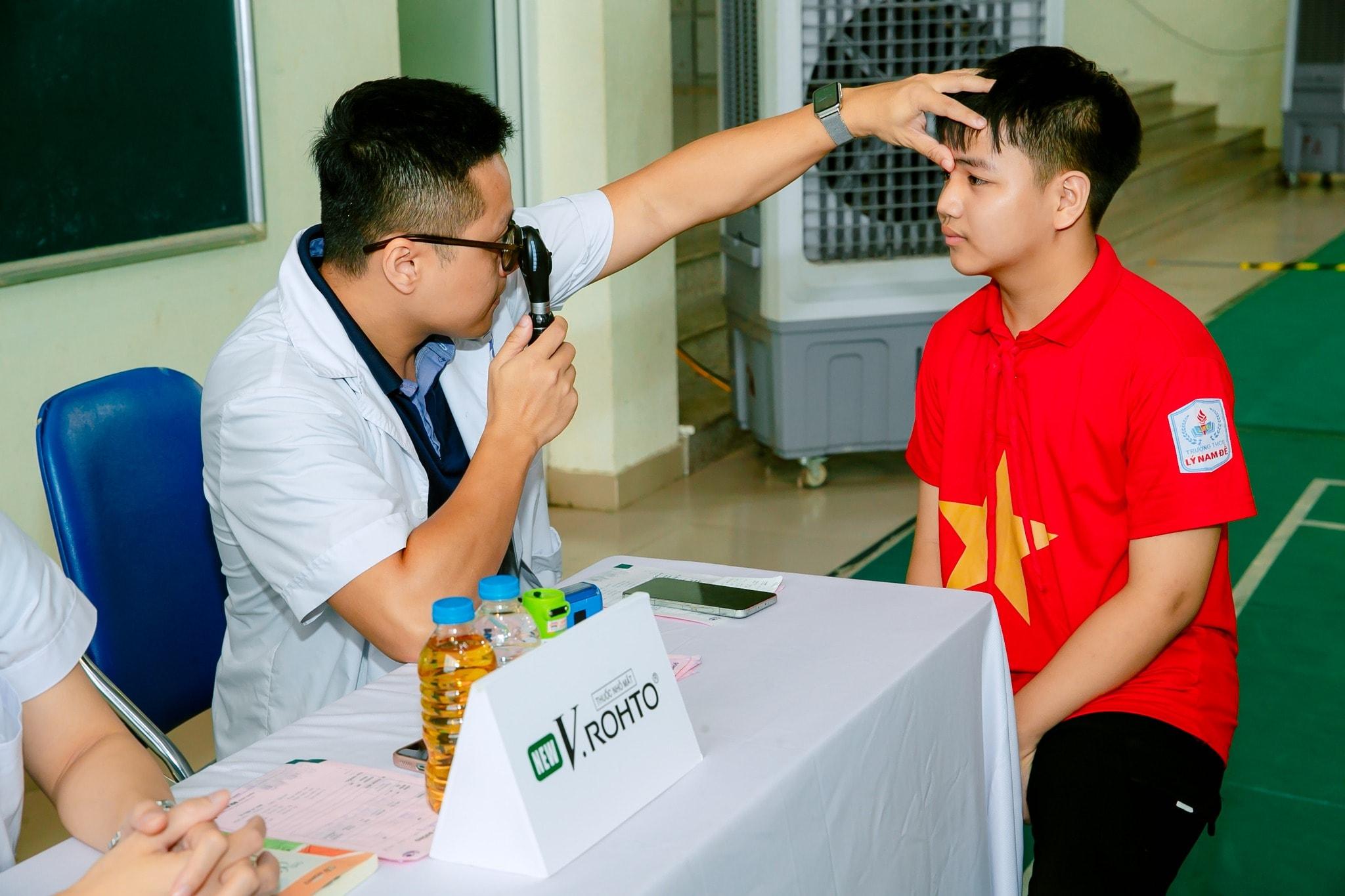 Bộ Y tế yêu cầu cơ sở khám, chữa bệnh, cơ quan BHXH không được quy định thêm thủ tục khám, chữa bệnh BHYT ngoài các thủ tục quy định.