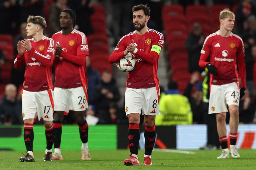Man United tiếp tục có thêm một màn trình diễn thất vọng.  Ảnh: AFP