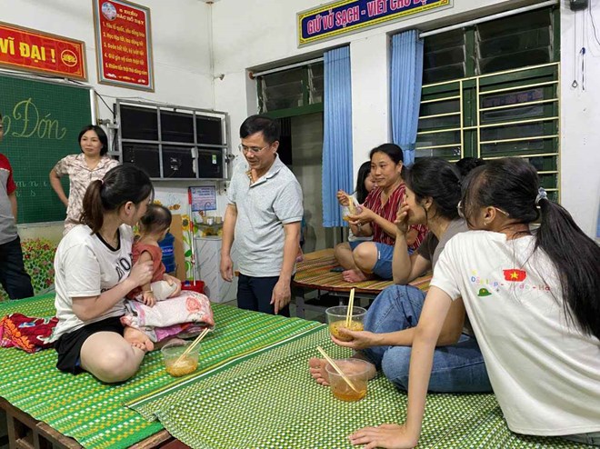 Một xã ở Nghệ An khẩn trương sơ tán 2.000 dân đến nơi an toàn