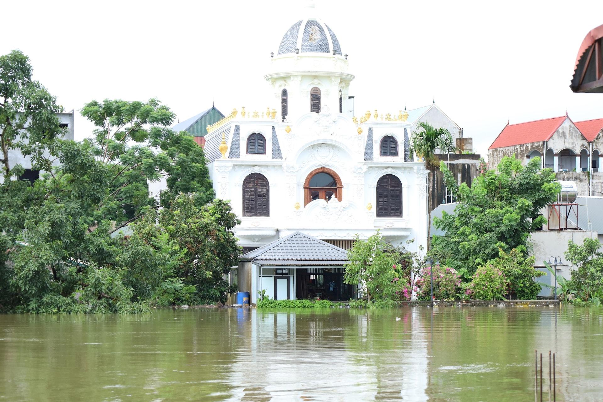 Lũ trên sông Bùi ở mức cao