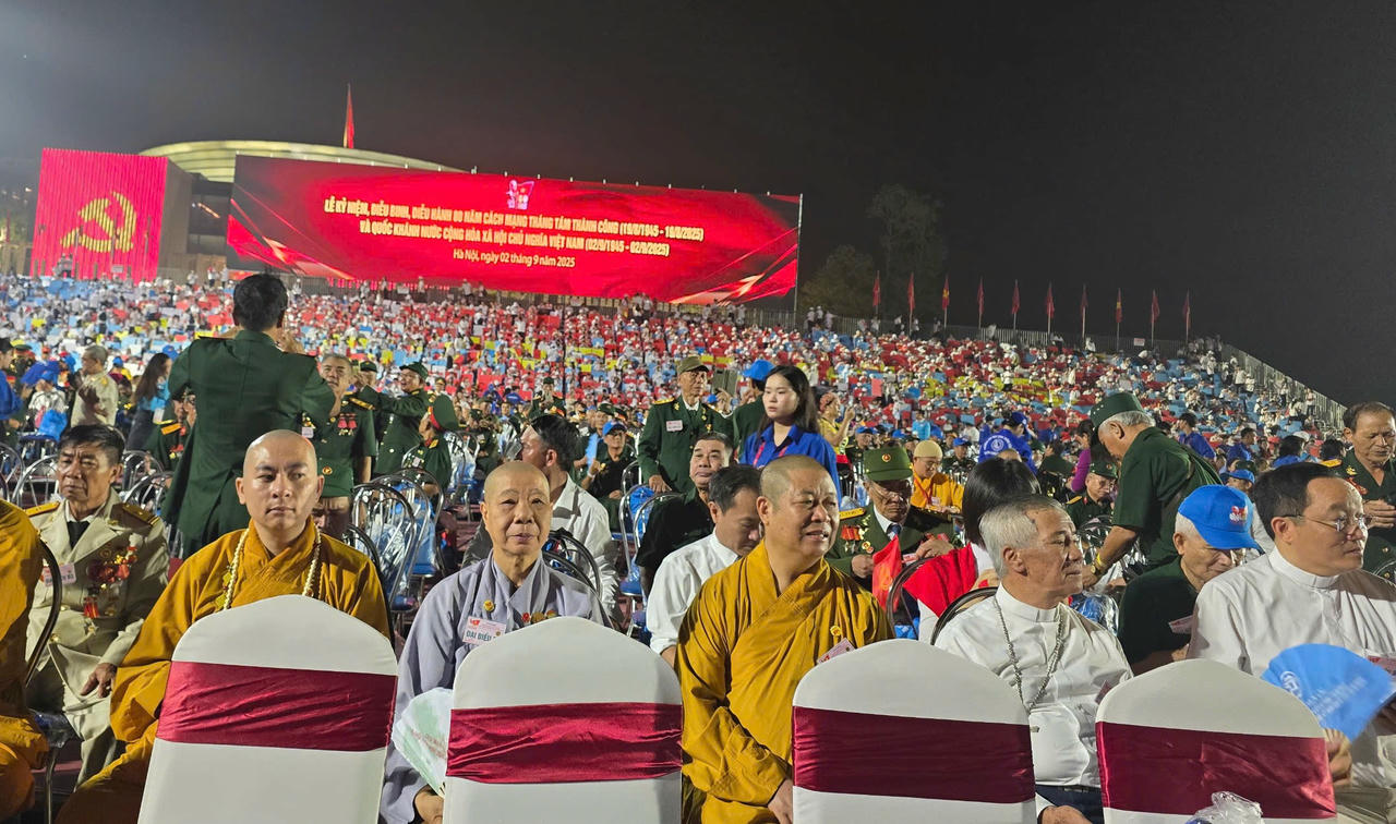 Các đoàn đại biểu từ các địa phương cũng đã tề tựu đông đủ tại Quảng trường