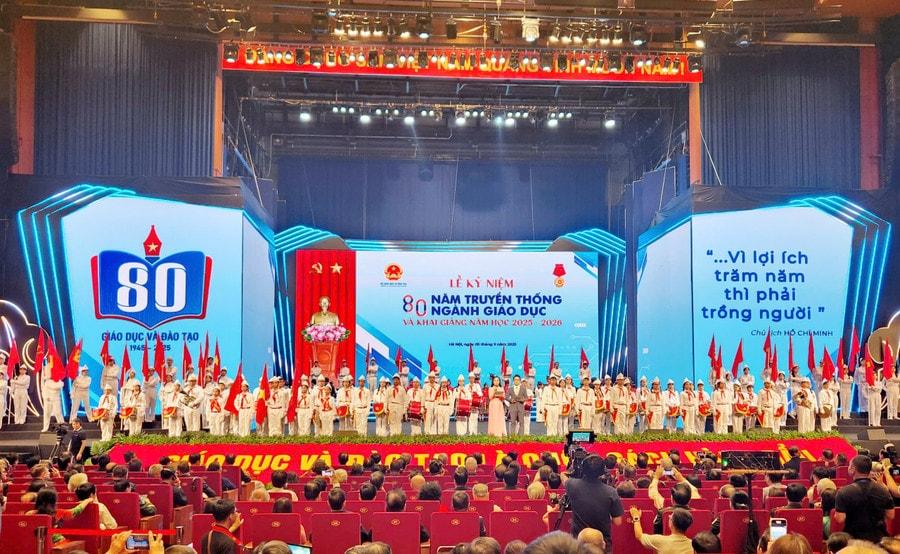 Lễ kỷ niệm 80 năm truyền thống ngành Giáo dục và khai giảng năm học 2025-2026. Ảnh: MOET