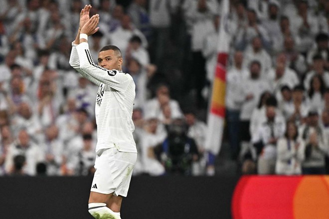 Kylian Mbappe càng đá càng hay dưới bàn tay Xabi Alonso