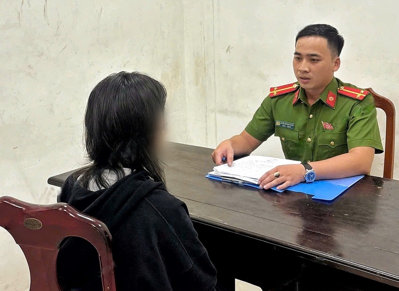 Công an phường Hòa Khánh, Đà Nẵng kịp thời giải cứu nữ sinh viên bị lừa đảo, bắt cóc online, đòi tiền chuộc. Ảnh: CACC