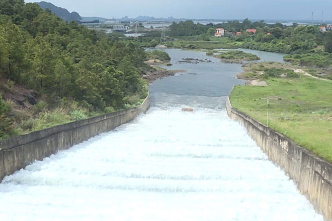 Quảng Ninh xả đệm một số hồ lớn, chủ động phòng lũ trước bão số 11