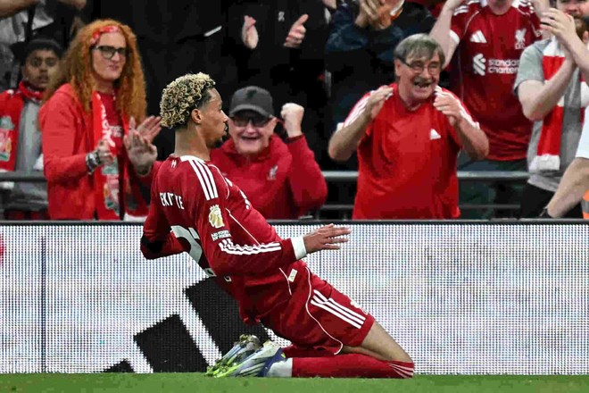 Ekitike xứng đáng được đá chính tại Liverpool.  Ảnh: AFP