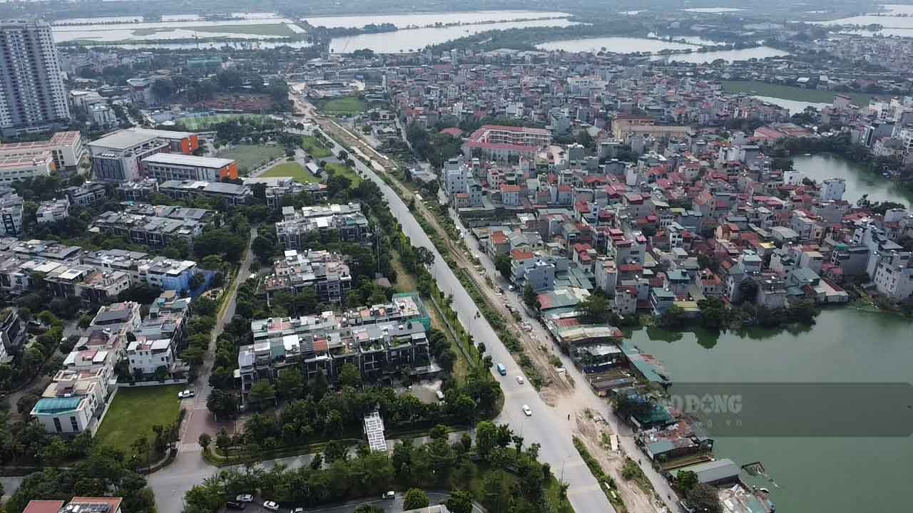 Tuyến đường khi hoàn thành sẽ kết nối Vành đai 3 và Vành đai 2,5, giảm tải áp lực cho tuyến đường Tam Trinh hiện hữu. Ảnh: Nguyễn Tùng.