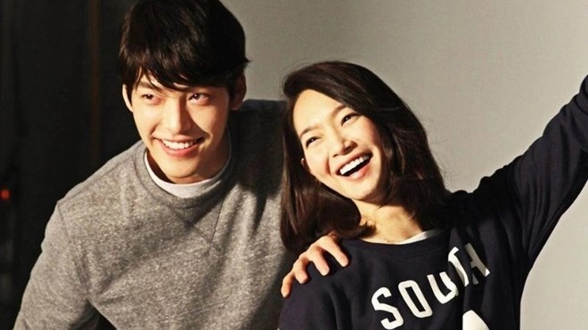 Shin Min Ah và Kim Woo Bin. Ảnh cắt từ video