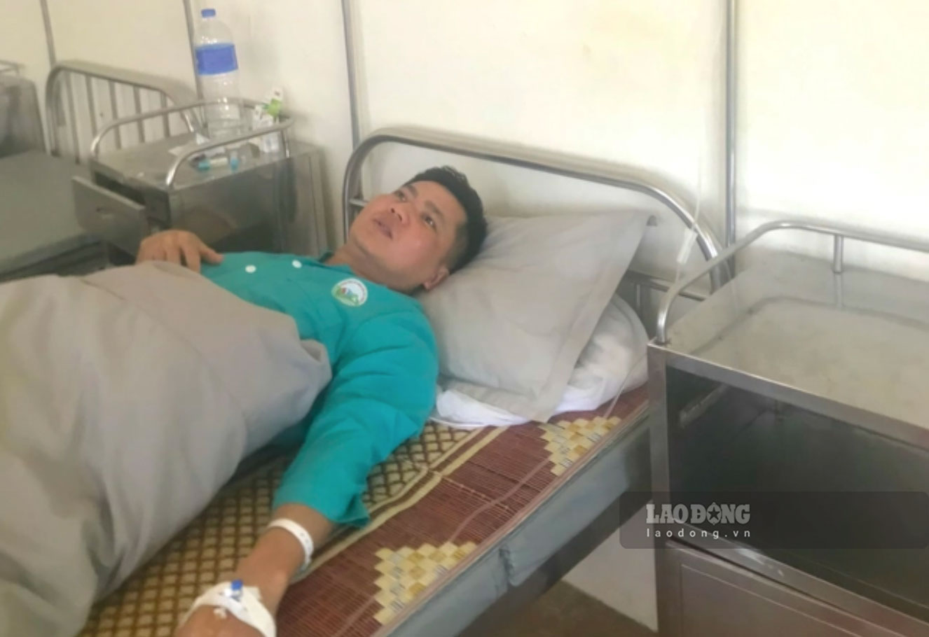 Ông Ngô Văn Năm trong thời gian điều trị tại Bệnh viện Đa khoa số 3 tỉnh Lào Cai. Ảnh: Duy Dũng
