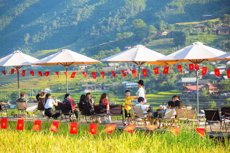 Những bản làng đổi thay, người dân vùng cao thoát nghèo nhờ du lịch cộng đồng