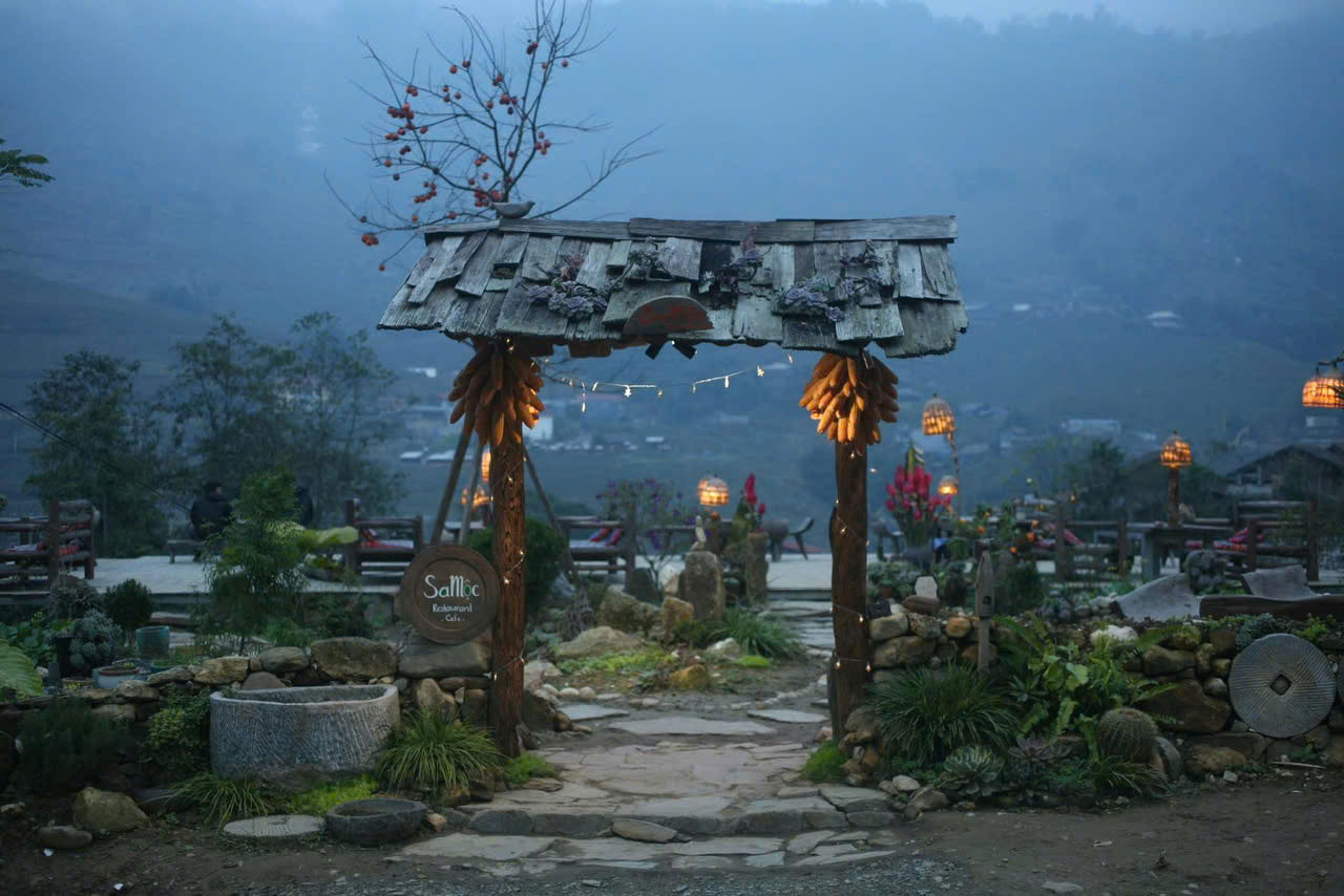 Không gian thơ mộng tại Tả Van khi về đêm. Ảnh: Hoàng Luyến