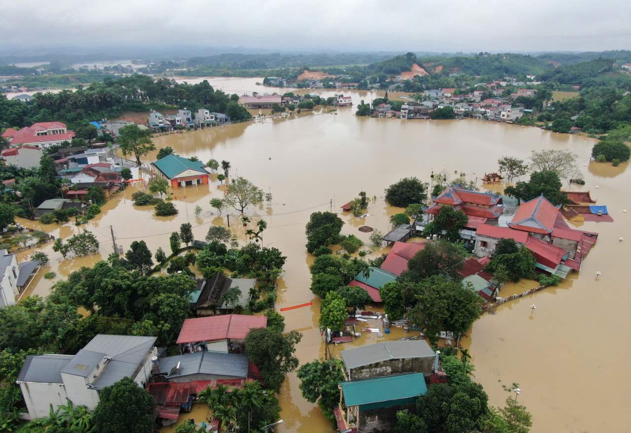 Trung tâm tỉnh Lào Cai (TP Yên Bái cũ) có đến 19 điểm ngập lụt mỗi khi mưa  to, lũ sông Hồng dâng cao. Ảnh: Văn Đức