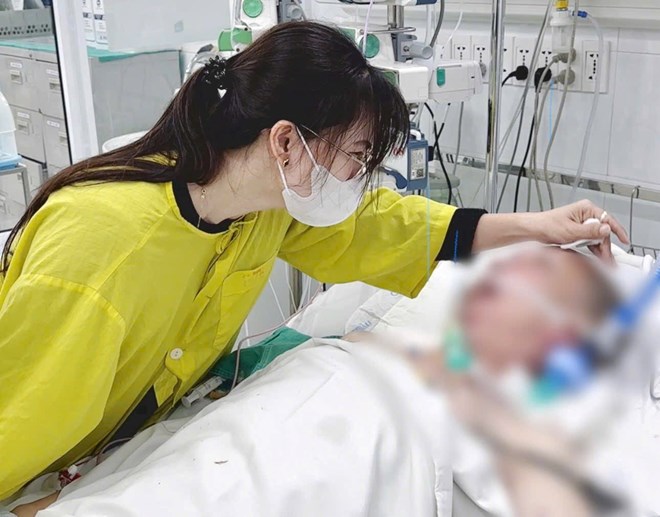 Người bố chết não trao sự sống cuối cùng cho con trai