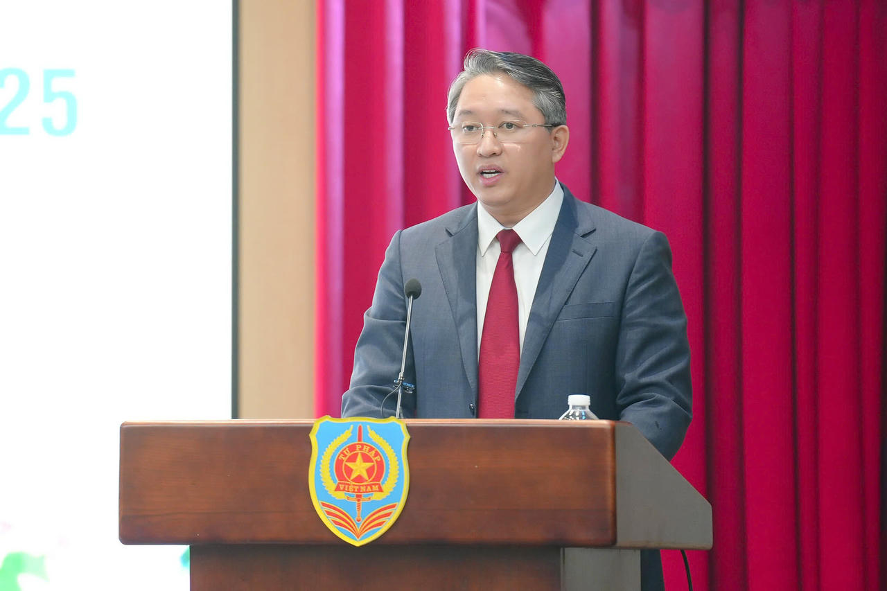 Bộ trưởng Nguyễn Hải Ninh phát biểu khai mạc. (Ảnh: Phương Mai)