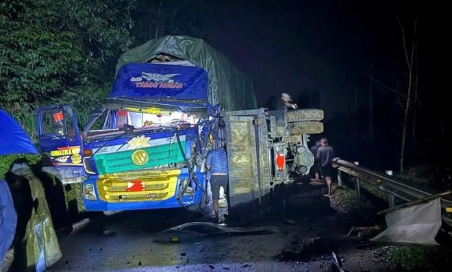 2 xe tải va chạm trên Quốc lộ 49 ở Huế, một người bị thương