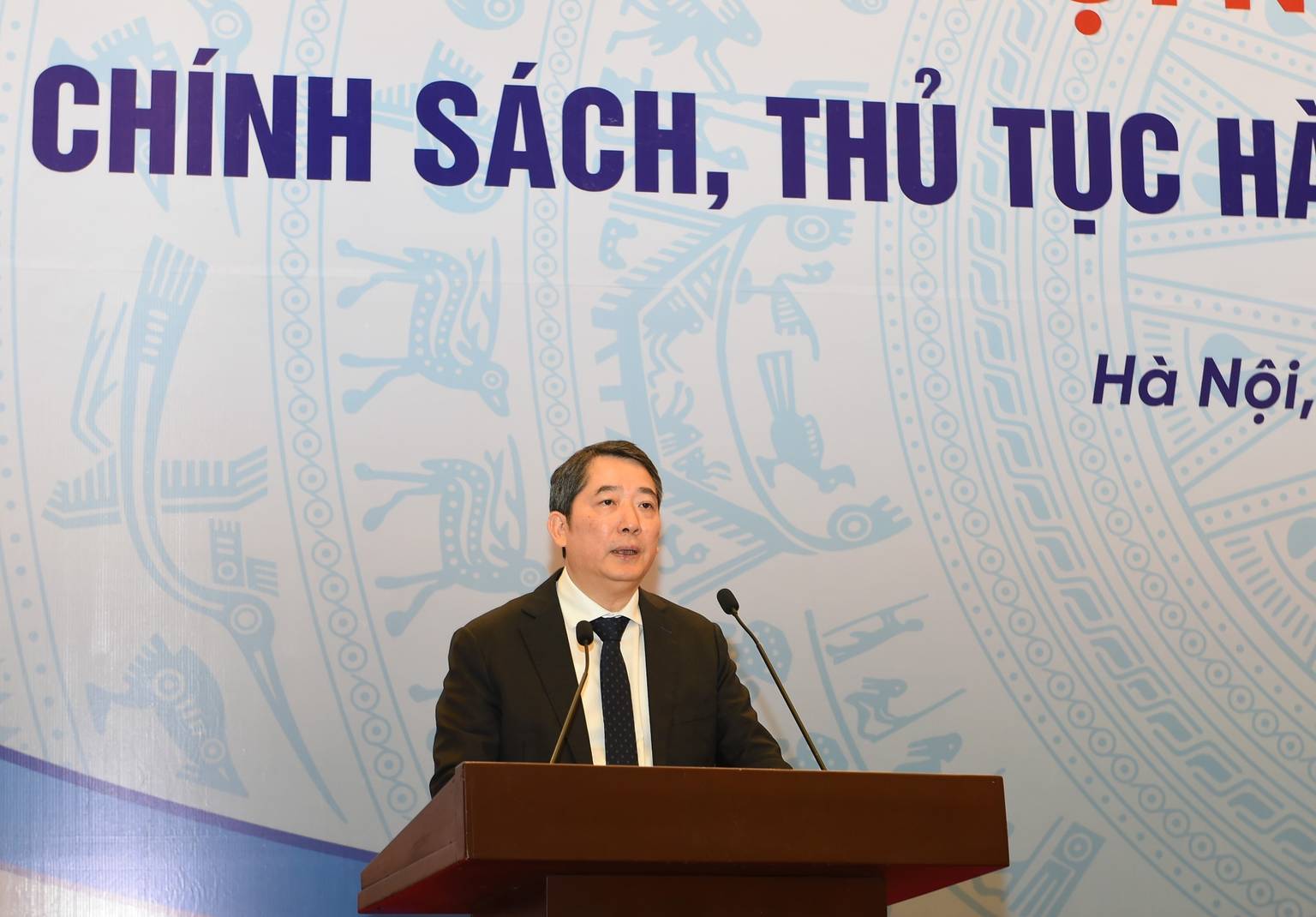 Thứ trưởng Bộ Tài chính Cao Anh Tuấn phát biểu tại Hội nghị. Anh: MOF