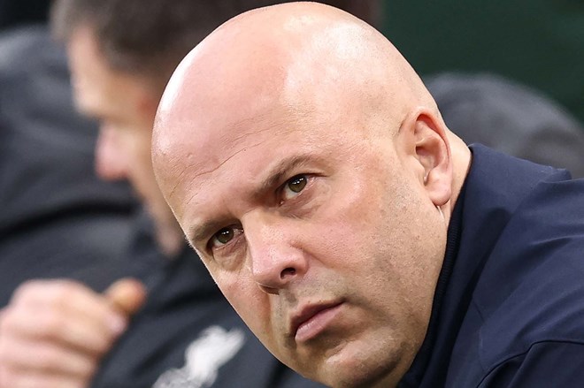 Arne Slot cần ngay lập tức cải thiện khả năng bóng bổng của Liverpool.  Ảnh: AFP
