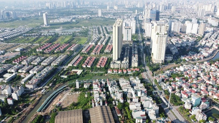 Năm 2025, bất động sản Hà Nội và TP HCM 'chia đôi thế trận'. (Ảnh: ST)